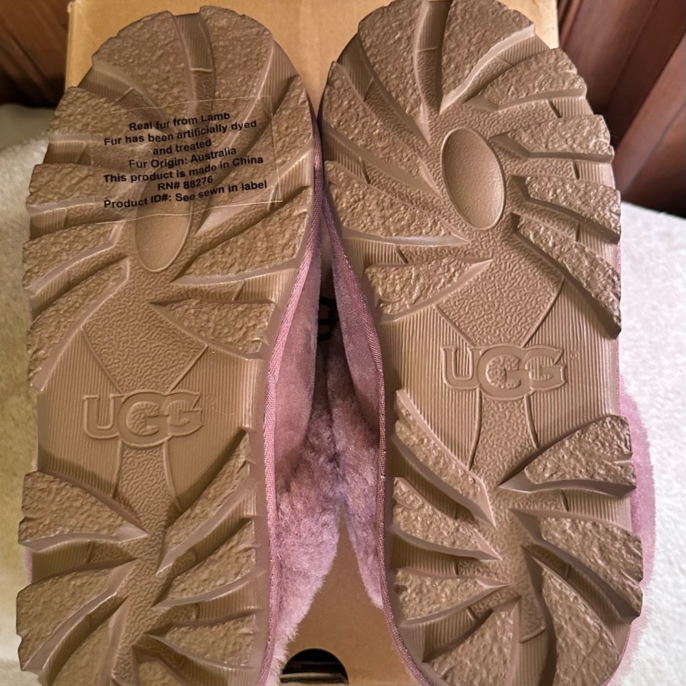 UGG Coquette Slippers in Shadow Color - Picture 3 of 5